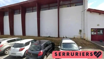 a - Ustaritz