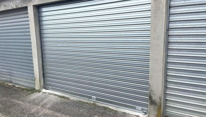 Apf Ain Pro Fermeture Photos Du Proprietaire - Rignieux-le-franc