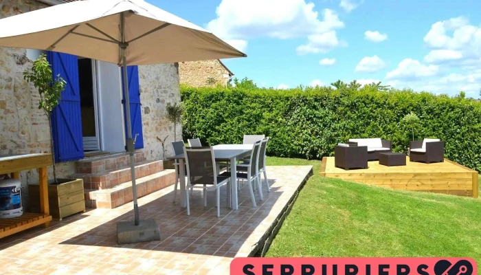 Aux Volets Bleus - 24580 Rouffignac-Saint-Cernin-De-Reilhac
