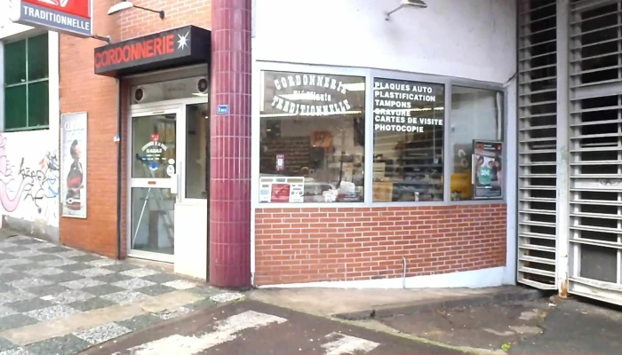 Cordonnerie Cles Minute De La Poste Exterieur - Vitry-sur-seine