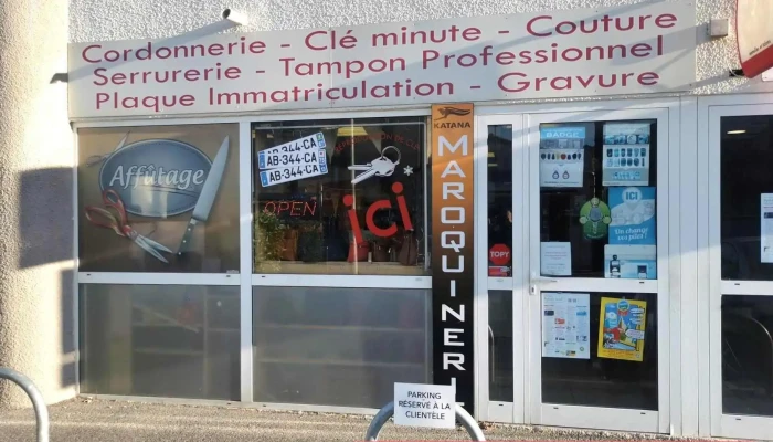 Cordonnerie Du Roussillon Serrurier Depannage 77 Tout - Saint-cyprien