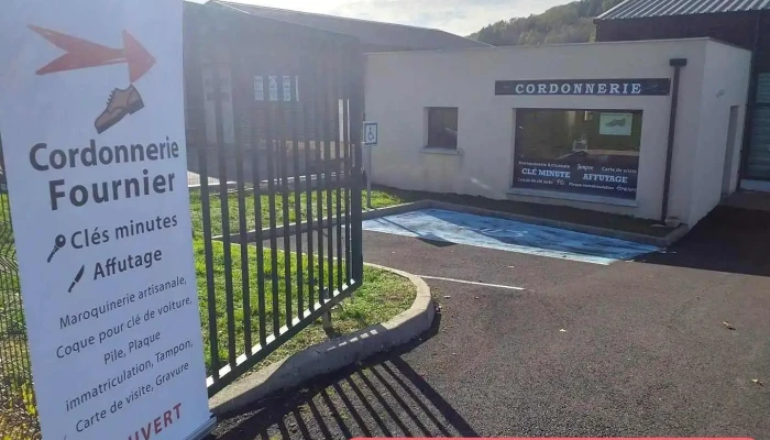 Cordonnerie Fournier -  Photos Du Proprietaire - Bort-les-orgues