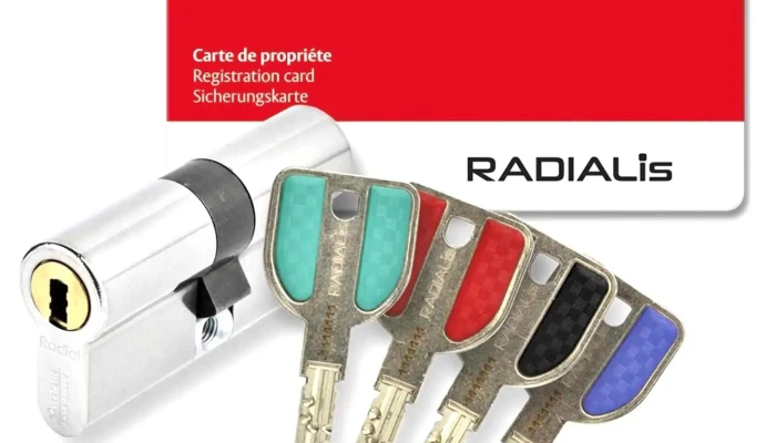 Cordonnerie Serrurerie Ciel -    Cle De Voiture   Chaussons Descalade   Badge   Tampon   Gravure   Serrurier Massy   Arkose Les Plus Recentes - Massy