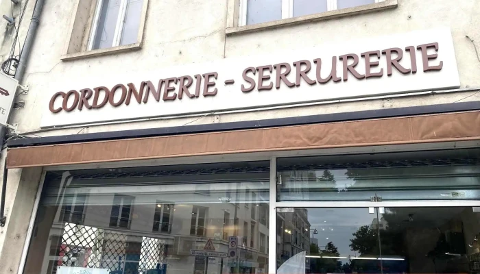 Cordonnerie Serrurerie Reproduction De Cles Longjumeau Exterieur - Longjumeau