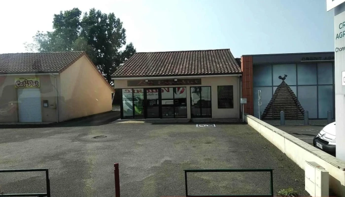 Crédit Agricole Charente Périgord - 16270 Roumazières-Loubert
