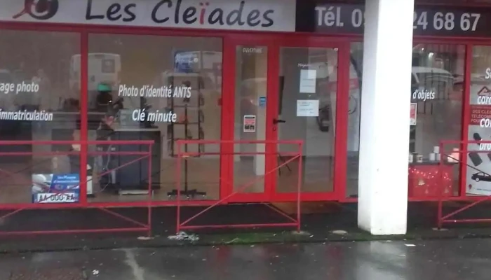 Les Cleiades Exterieur - Urt