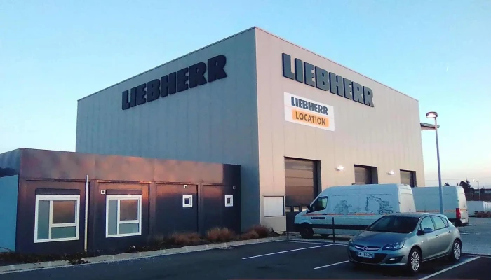 Liebherr Location France - 17800 Pons