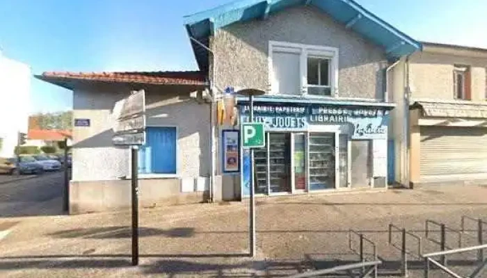 Menuisier Services 69 -  Street View Et 360deg - Sathonay-camp
