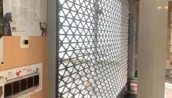 Metal 2000 Saint-Dizier - installation et dépannage rideaux métalliques et porte garage - France