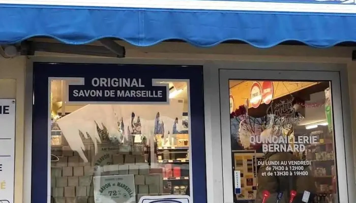 Quincaillerie Bernard -  Exterieur - Péronnas