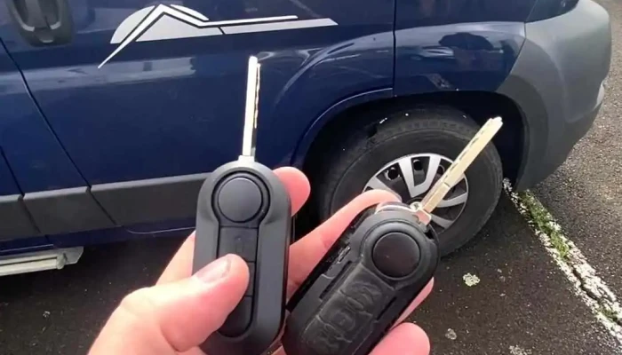 Reproduction De Cles Automobiles Sur Rendez Vous A Domicile Ou Sur Votre Lieu De Travail El Auto 64 Videos - Poey-de-lescar