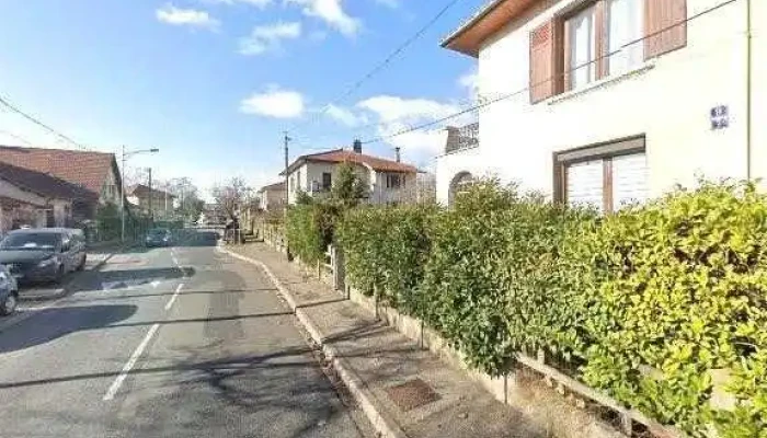 Serrurerie Barul Vaulx En Velin Villeurbanne Decines Charpieu Verriere Sur Mesure Lyon Street View Et 360deg - Villeurbanne