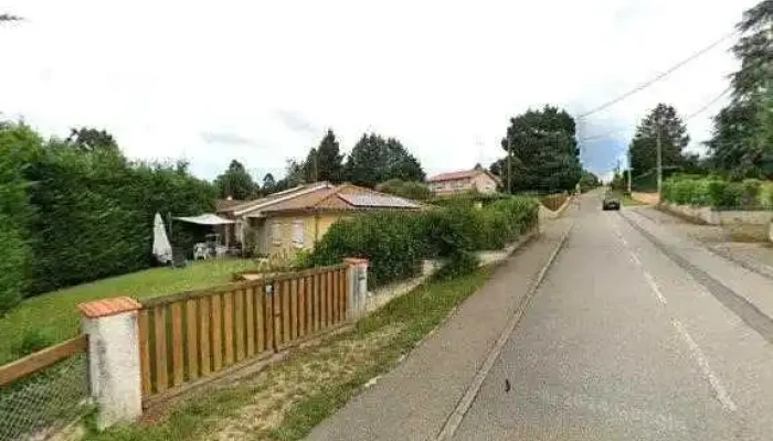 Serrurerie Et Volets Roulants Du Beaujolais -  Street View Et 360deg - Montmerle-sur-saône