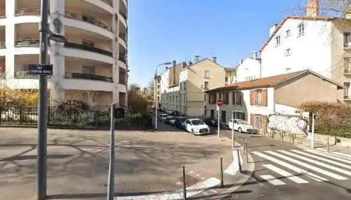 Serrurerie Vincent -    Depannage Serrurerie Du Batiment A Lyon Et Specialise En Coffre Fort Tout - Lyon