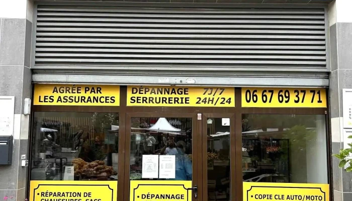 Serrurier Lim Depannage Durgence Serrurerie Tout - Chevilly-larue