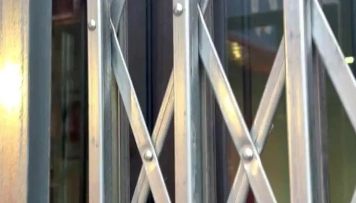 Serrurier Locksmith Carrieres Sur Seine Depannage Serrurerie Et Rideau Metallique Videos - Carrières-sur-seine