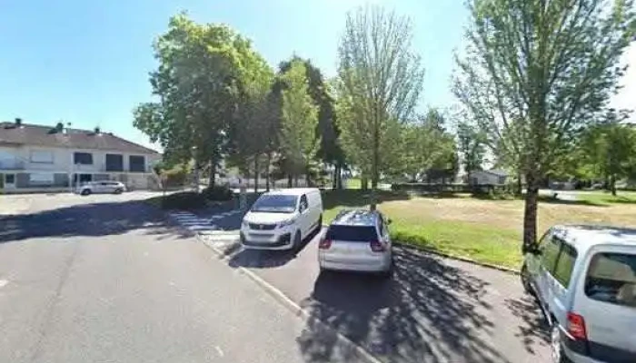 Tradi Menuiserie Ouvertures Street View Et 360deg - Oradour-sur-glane
